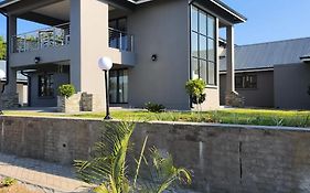 Diamond And Pearl Holiday Home
